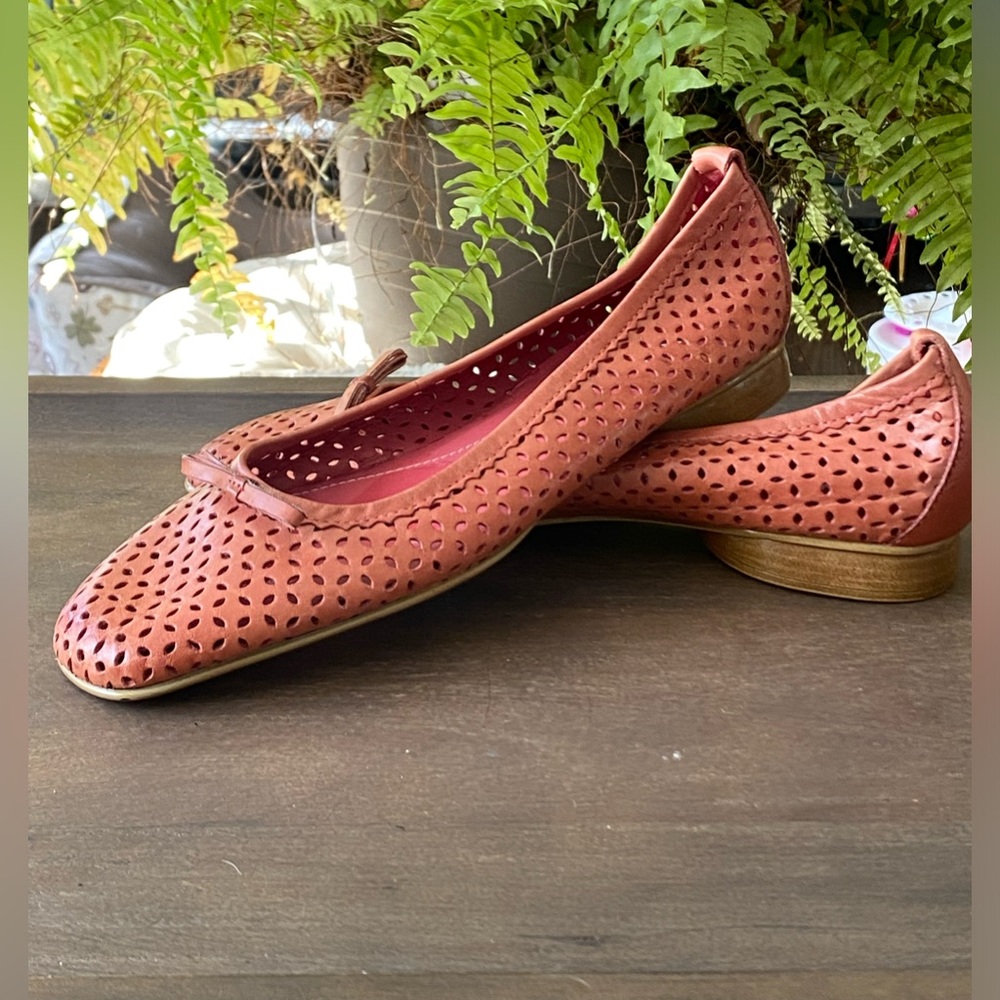 Naturalizer Terracotta Perforated Flats